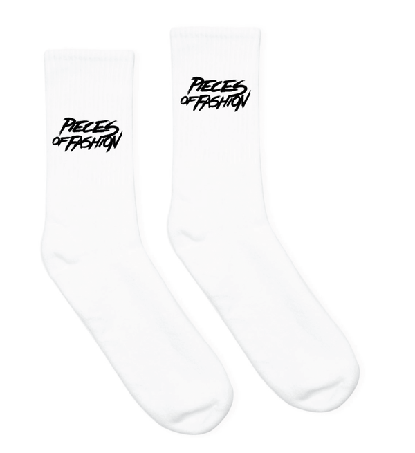 🎁 White Socks (100% off)